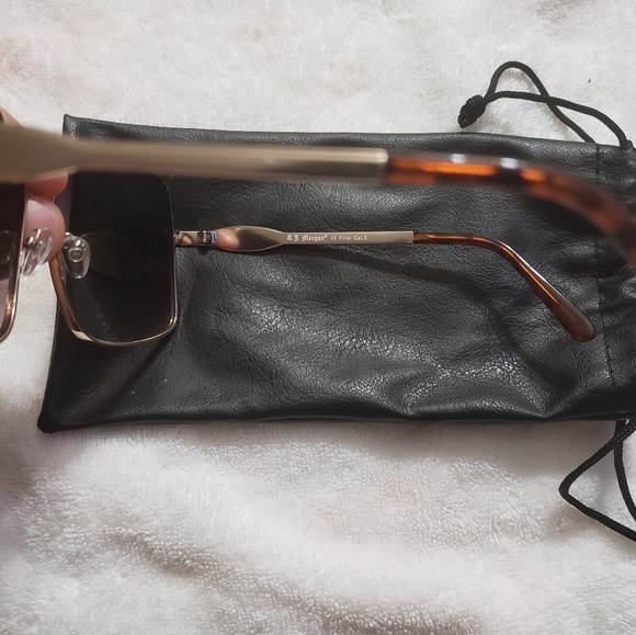 🚫SOLD🚫 🕶 A. J. Morgan Glass 🕶 for Women💁🏻♀️ - Picture 4 of 4